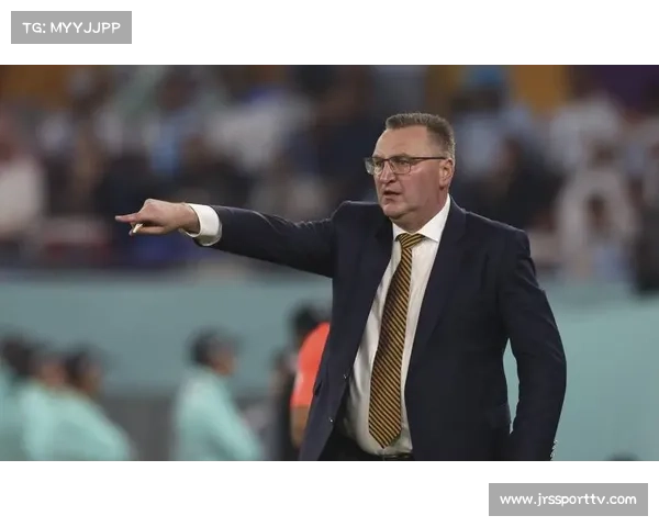 热那亚球迷支持新任教练 期待球队成绩提升