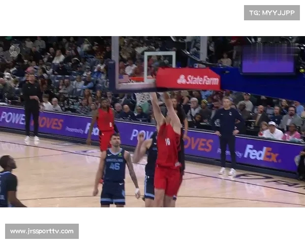 杨瀚森NBA生涯首次首发出战，贡献4分5篮板2助攻